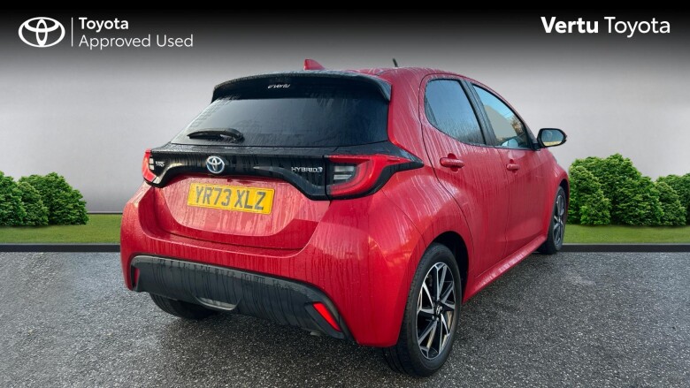 Toyota Yaris 1.5 Hybrid Design 5dr CVT Hybrid Hatchback